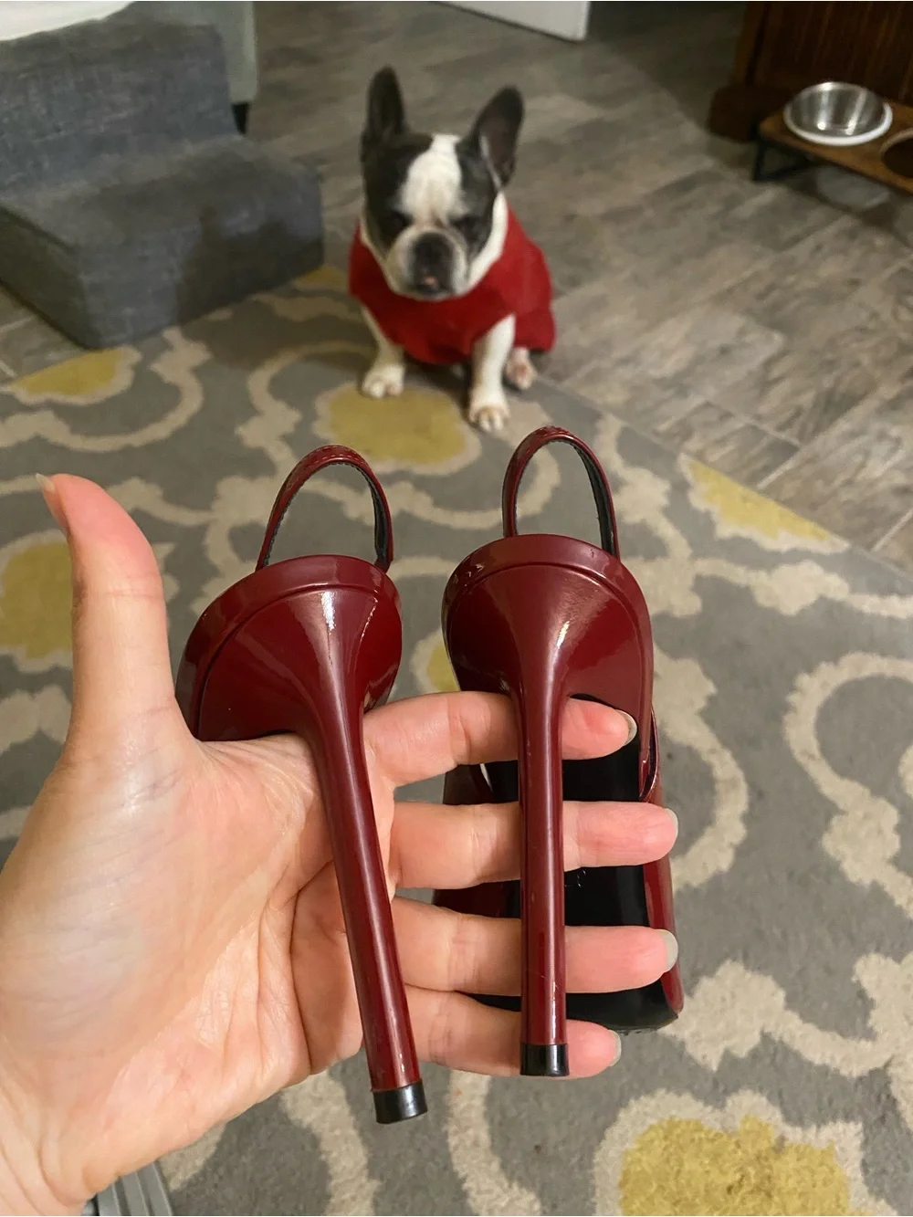 RED YSL HEEL- like new - Picture 11 of 16
